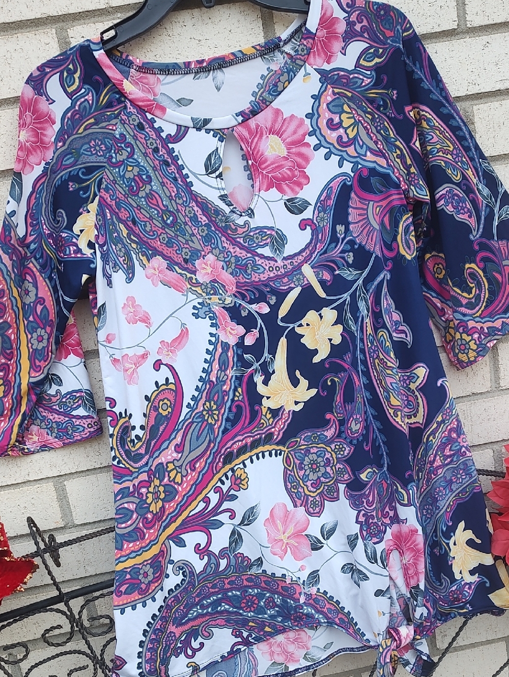 Flower 🌺 Top - Picture 6 of 9